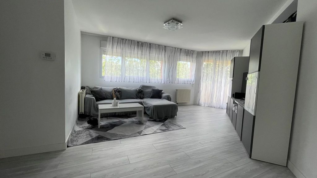 Achat appartement à vendre 4 pièces 73 m² - Élancourt