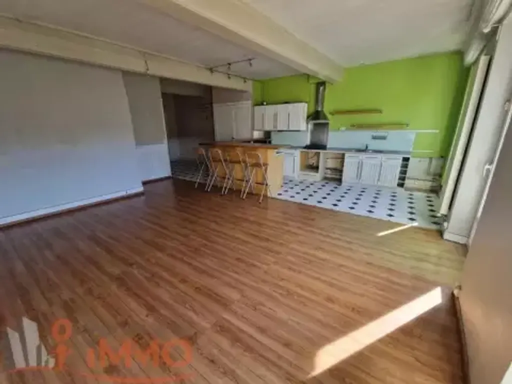 Achat appartement à vendre 3 pièces 90 m² - Rive-de-Gier