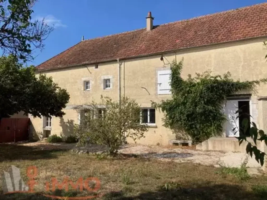 Achat maison à vendre 4 chambres 137 m² - Druyes-les-Belles-Fontaines