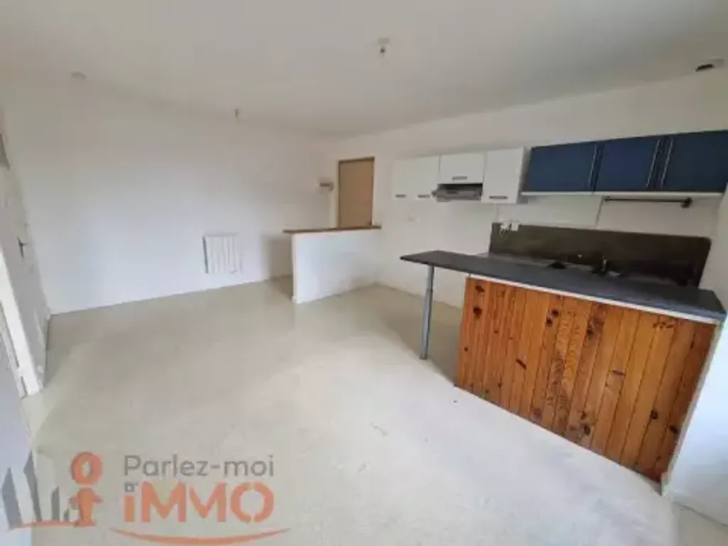 Achat appartement à vendre 2 pièces 39 m² - Rive-de-Gier