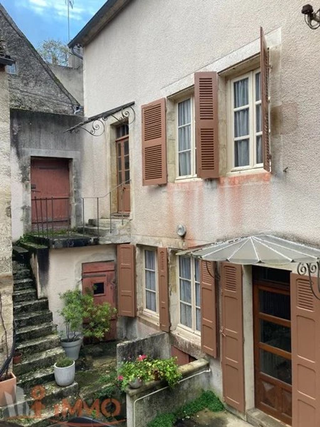 Achat maison à vendre 3 chambres 120 m² - Châtel-Censoir