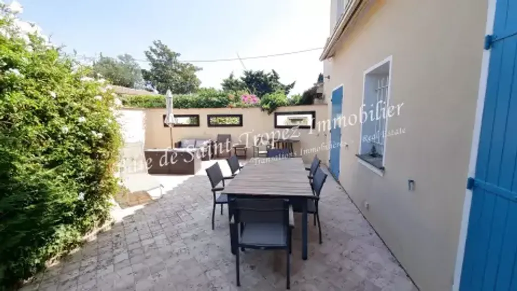 Achat maison à vendre 3 chambres 110 m² - Saint-Tropez