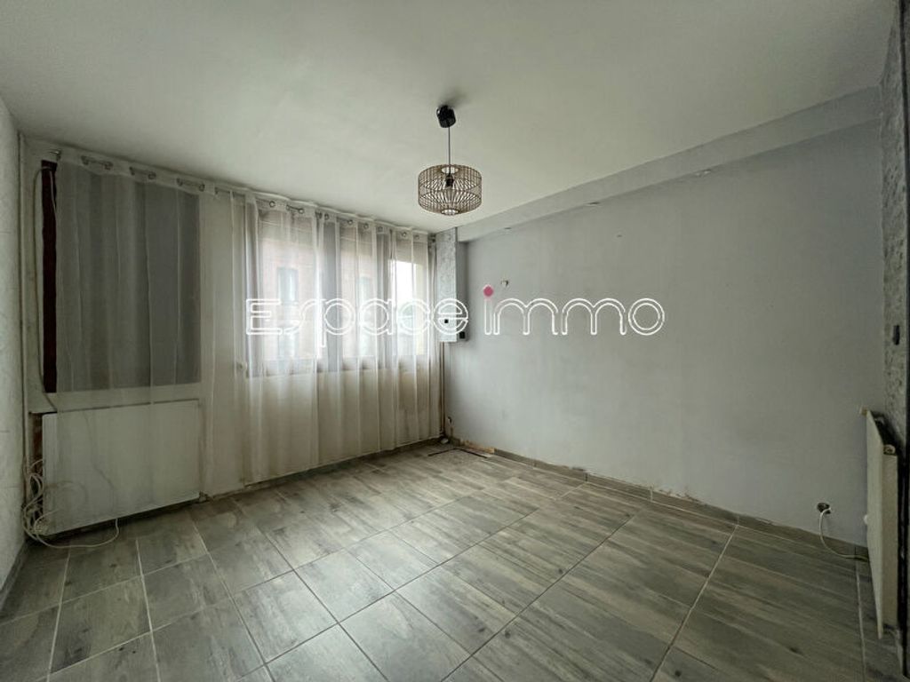 Achat maison à vendre 2 chambres 71 m² - Malaunay