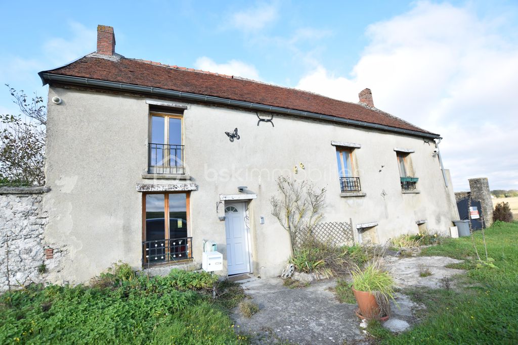 Achat maison à vendre 2 chambres 126 m² - Montmirail