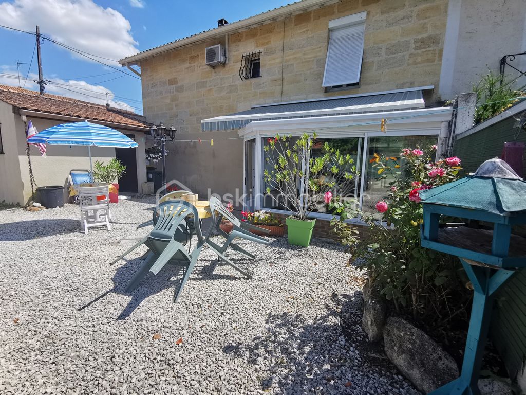 Achat maison à vendre 3 chambres 138 m² - Castillon-la-Bataille