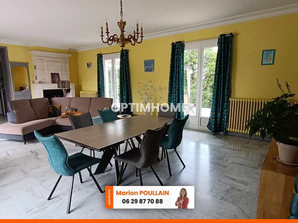 Achat maison à vendre 5 chambres 230 m² - Gensac-la-Pallue