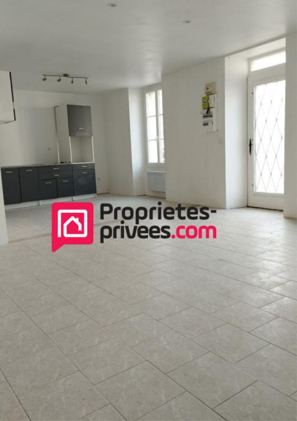 Achat maison à vendre 2 chambres 86 m² - Cormainville