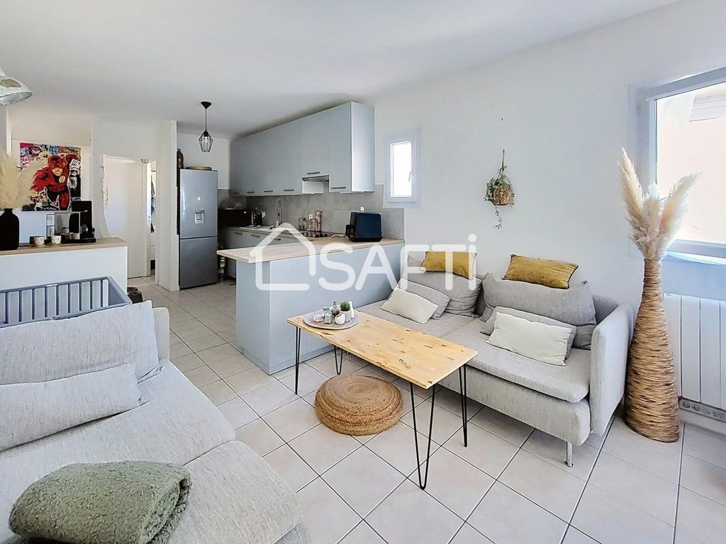 Achat maison à vendre 2 chambres 54 m² - Le Beausset