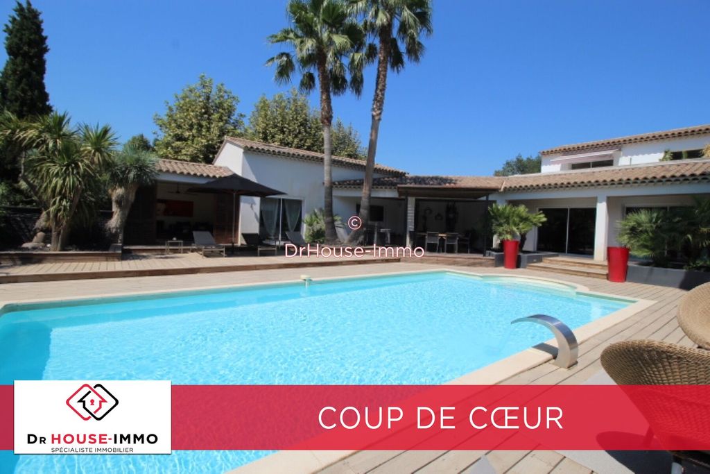 Achat maison à vendre 5 chambres 250 m² - Grimaud