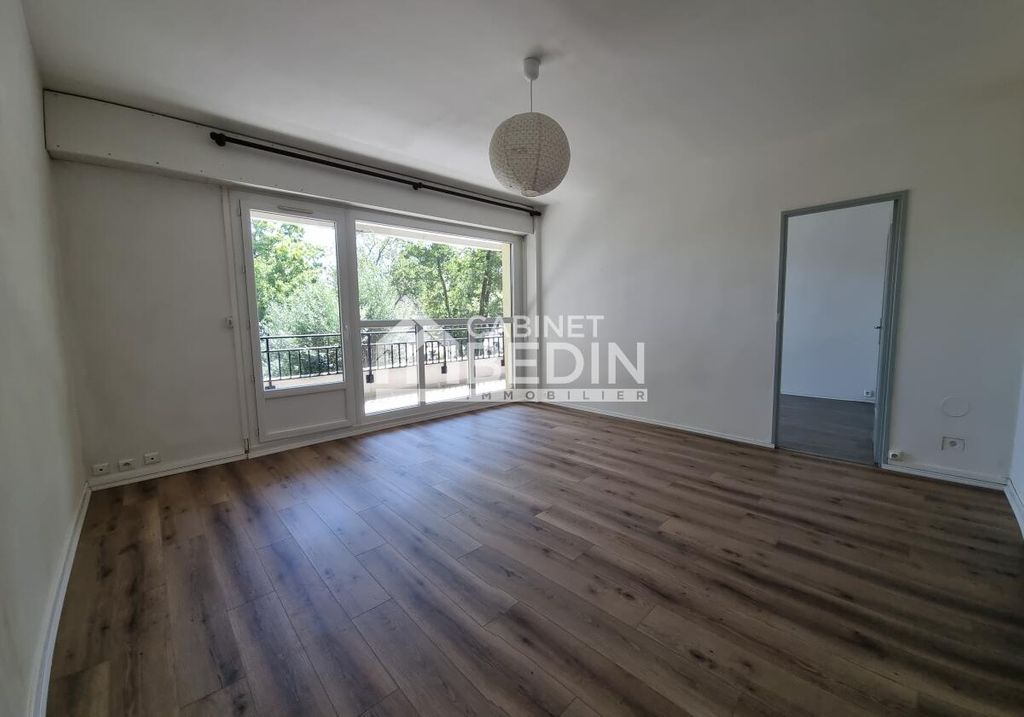 Achat appartement à vendre 2 pièces 52 m² - Pessac