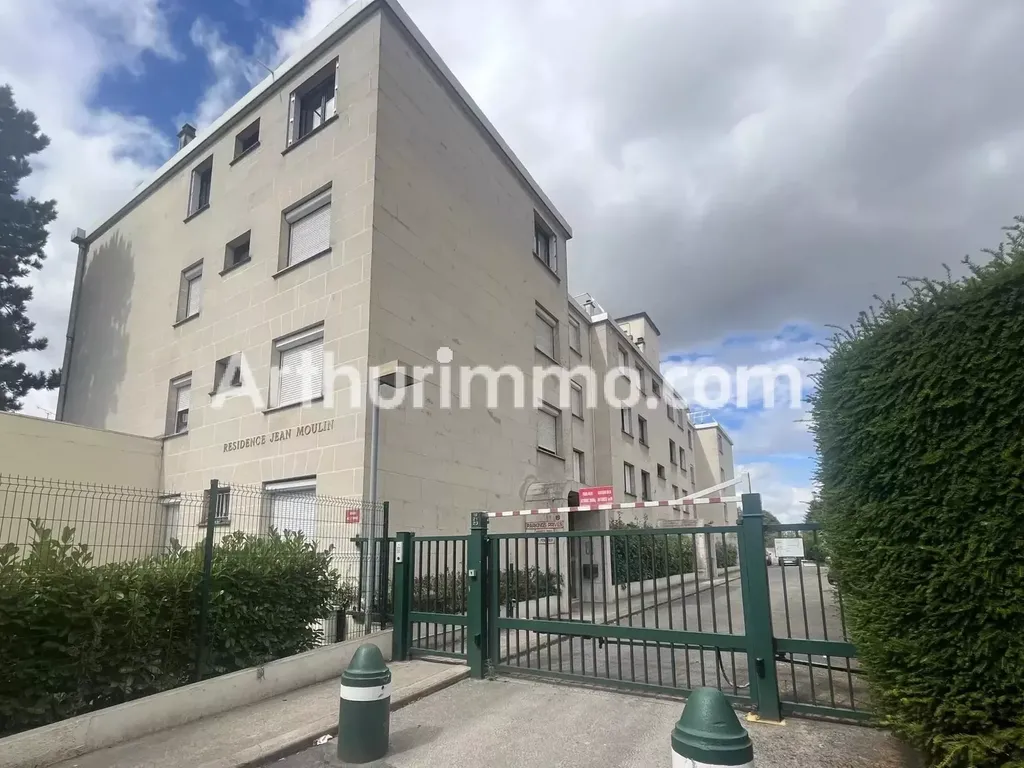 Achat appartement à vendre 4 pièces 74 m² - Livry-Gargan