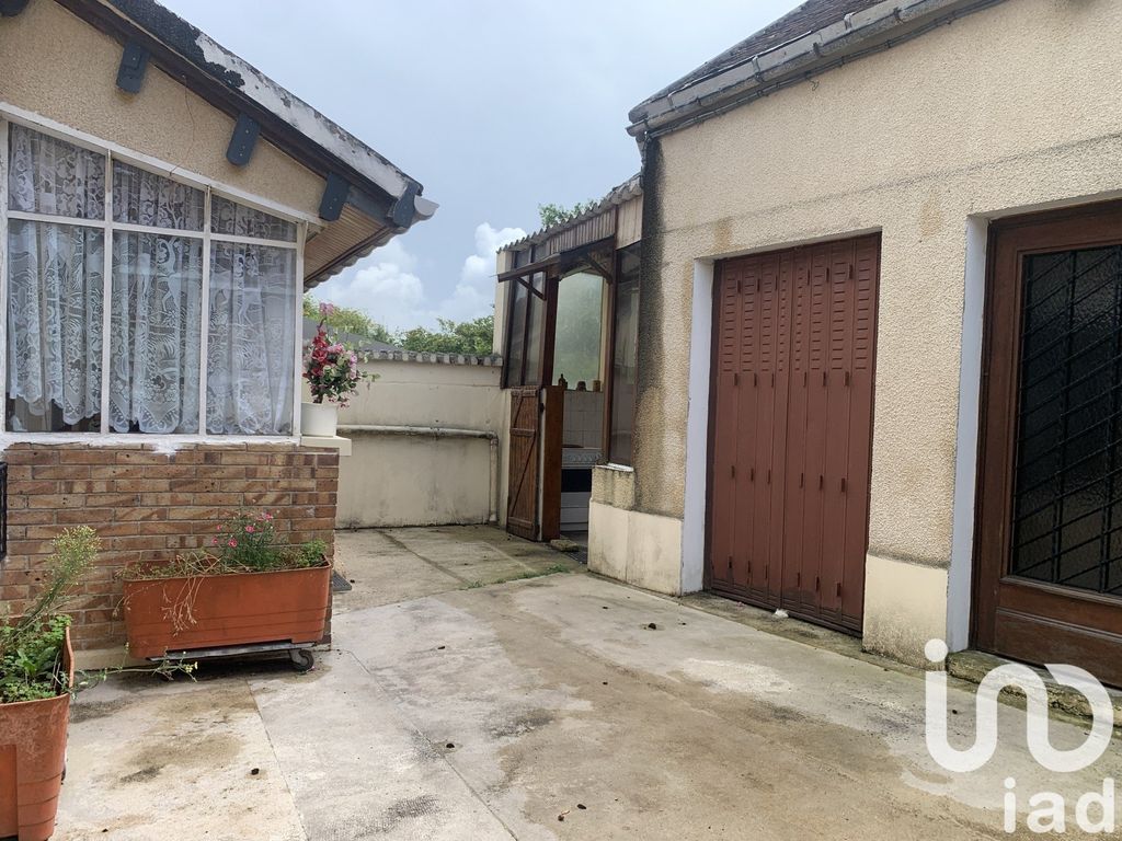 Achat maison à vendre 2 chambres 80 m² - Salins