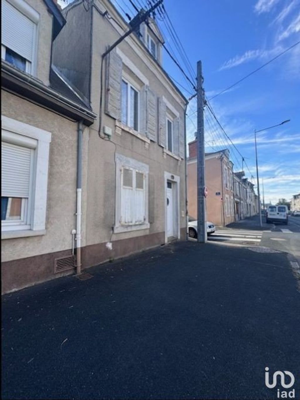 Achat maison à vendre 4 chambres 110 m² - Châteauroux