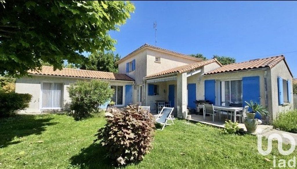 Achat maison à vendre 4 chambres 140 m² - Meschers-sur-Gironde