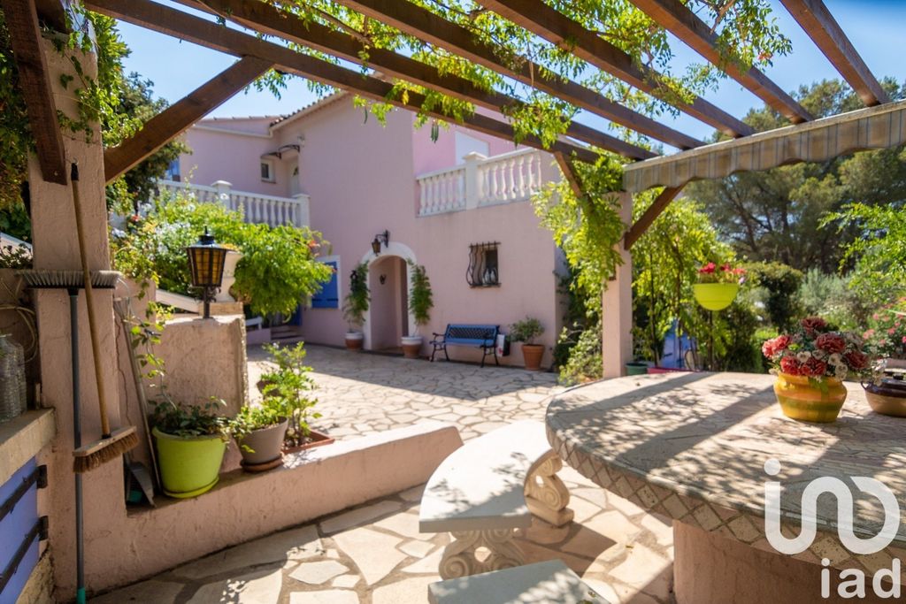 Achat maison 6 chambre(s) - Roquebrune-sur-Argens