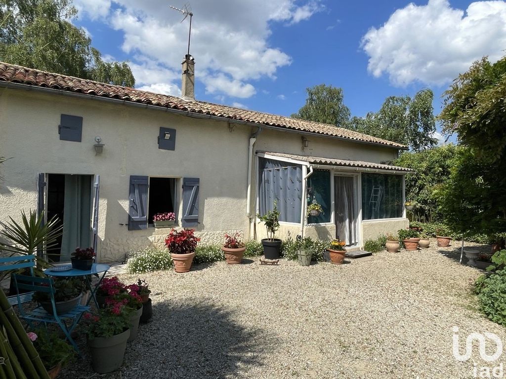 Achat maison à vendre 3 chambres 95 m² - Clussais-la-Pommeraie