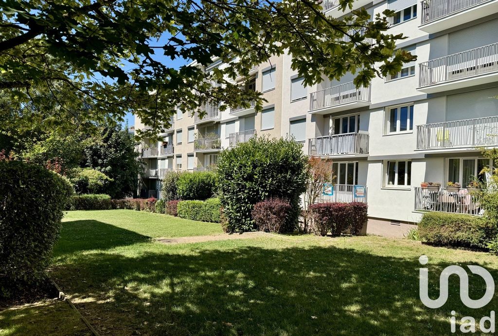 Achat appartement à vendre 4 pièces 65 m² - Saint-Michel-sur-Orge