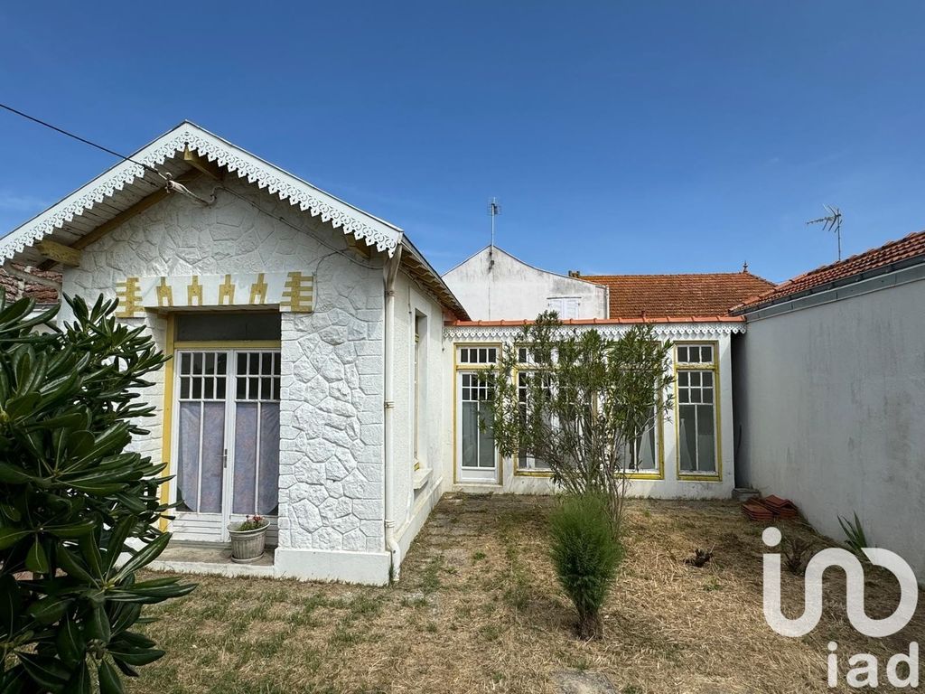 Achat maison à vendre 3 chambres 83 m² - Châtelaillon-Plage