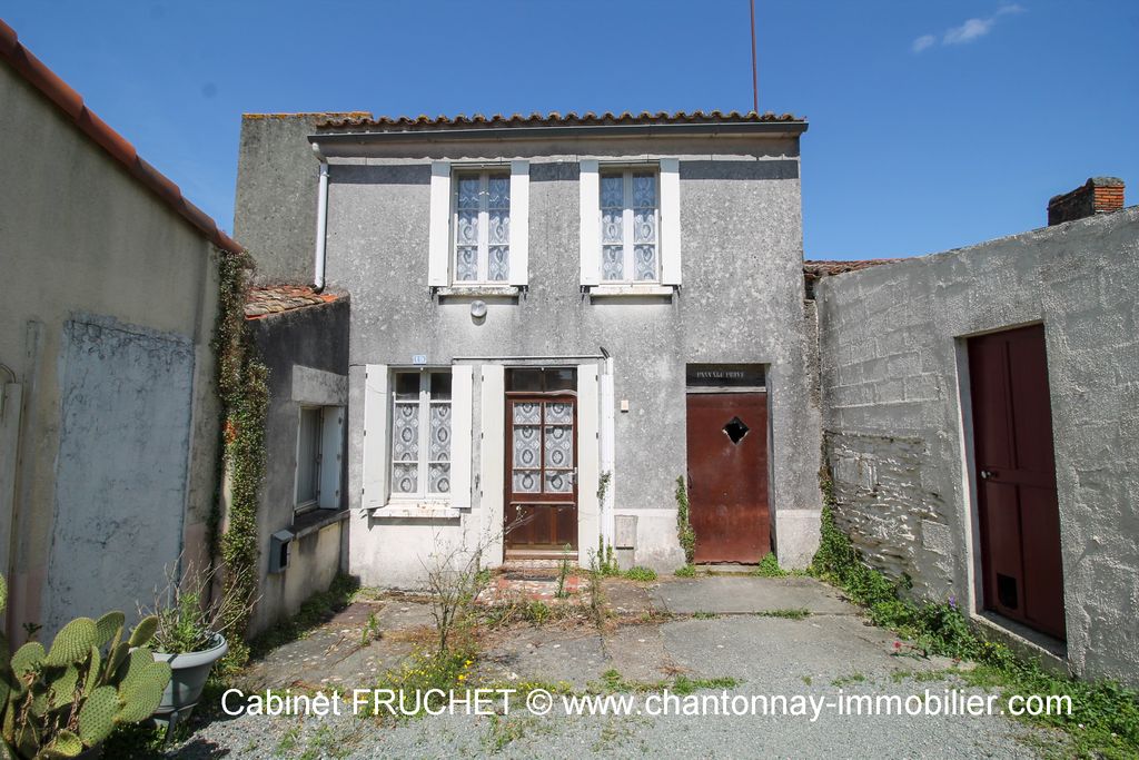 Achat maison à vendre 2 chambres 72 m² - Chavagnes-les-Redoux