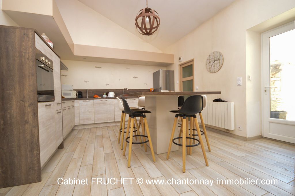 Achat maison à vendre 4 chambres 186 m² - Sainte-Hermine