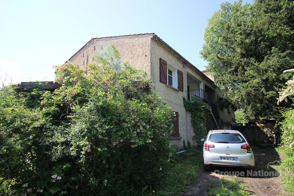 Achat maison à vendre 6 chambres 260 m² - Rians