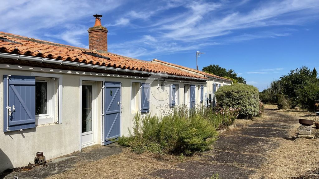 Achat maison à vendre 2 chambres 112 m² - Saint-Benoist-sur-Mer