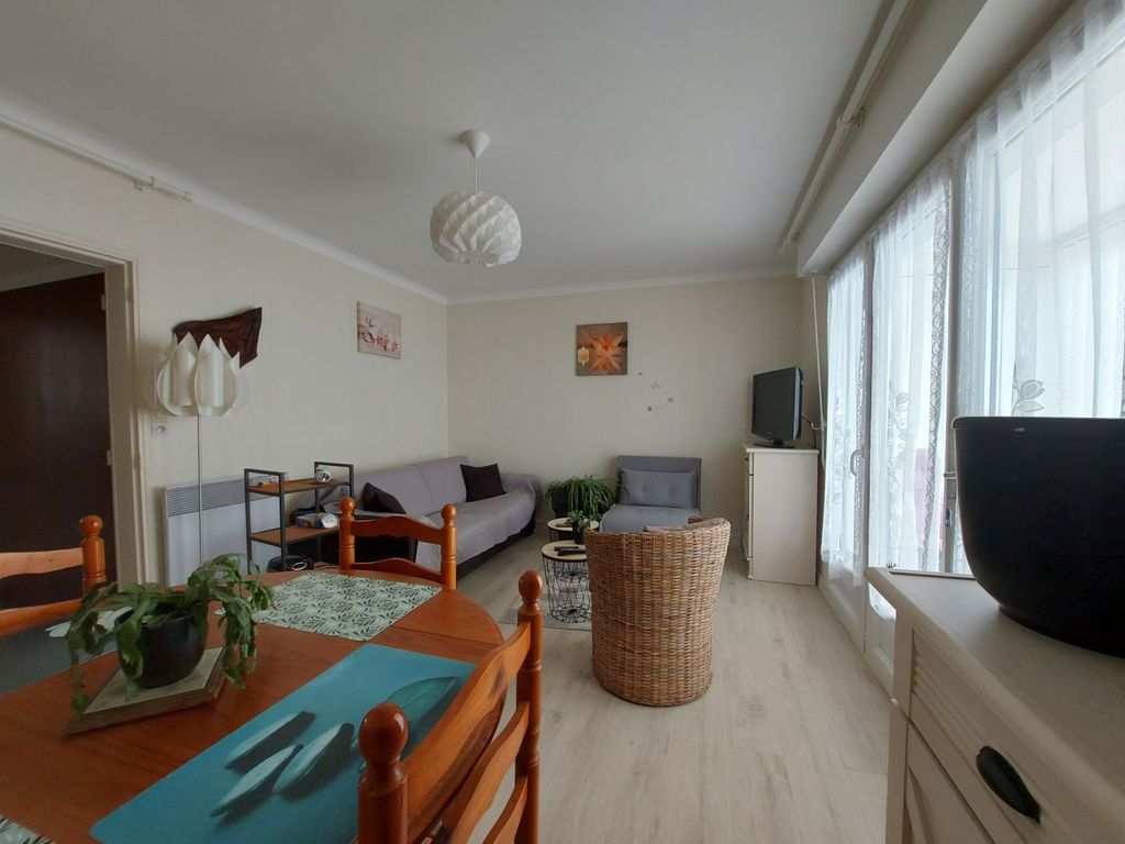 Achat appartement à vendre 2 pièces 43 m² - Saint-Hilaire-de-Riez