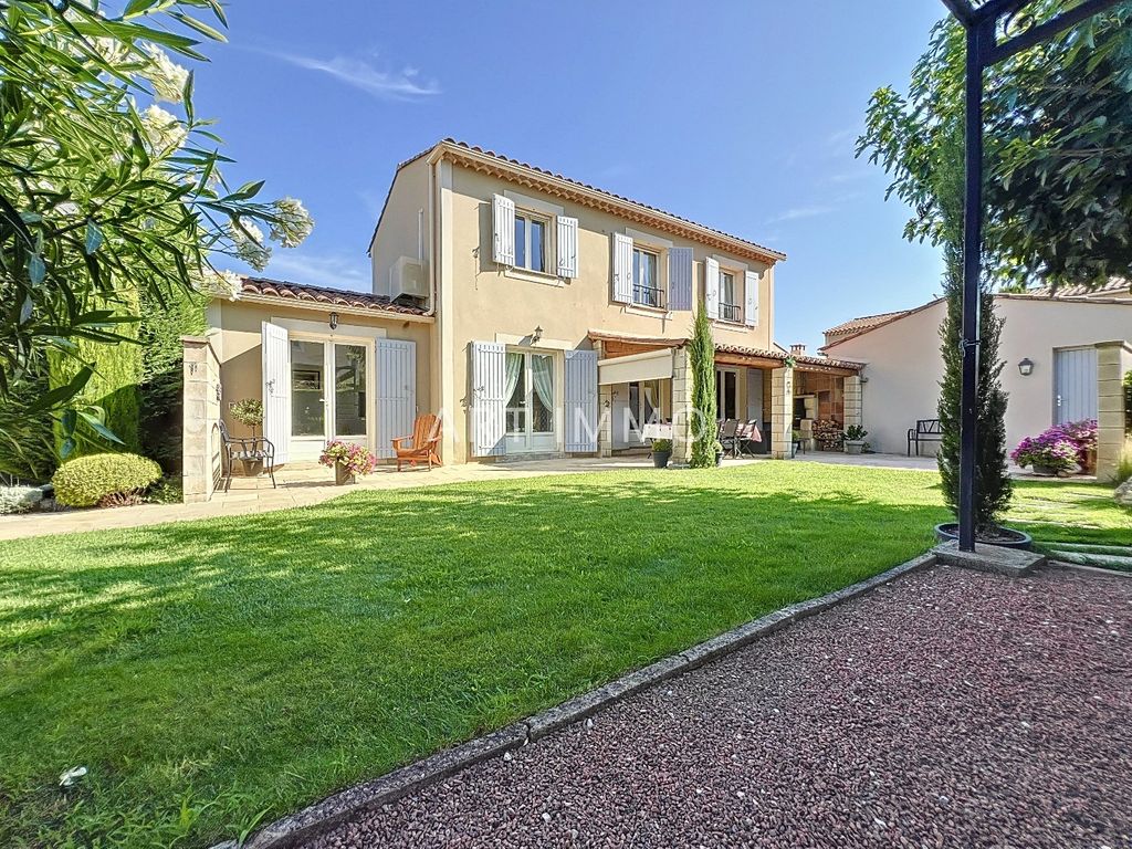 Achat maison à vendre 4 chambres 101 m² - Robion