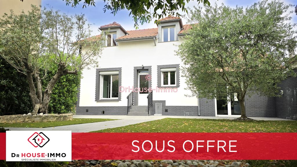 Achat maison à vendre 5 chambres 203 m² - Maisons-Alfort