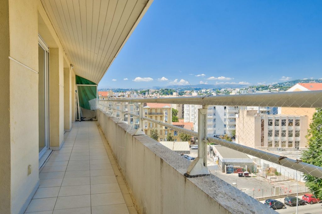 Achat appartement à vendre 4 pièces 104 m² - Nice