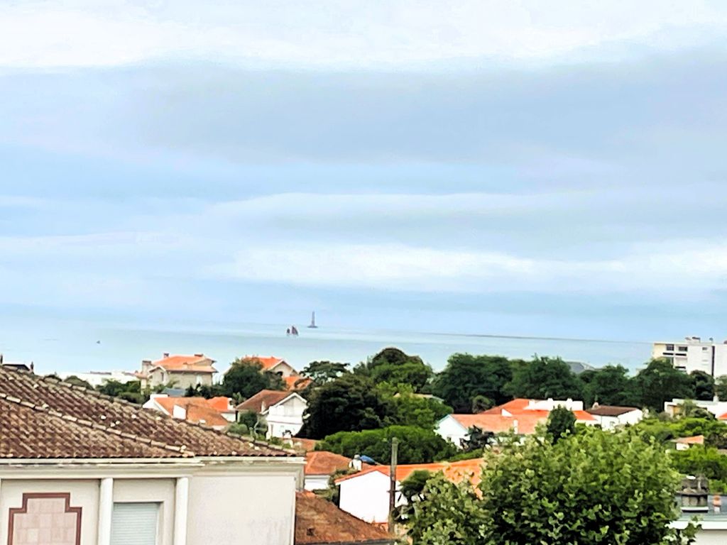 Achat appartement à vendre 4 pièces 94 m² - Royan