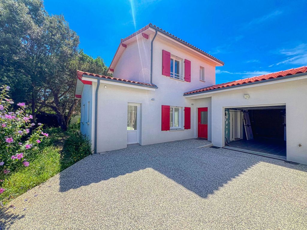 Achat maison à vendre 4 chambres 127 m² - Saint-Palais-sur-Mer