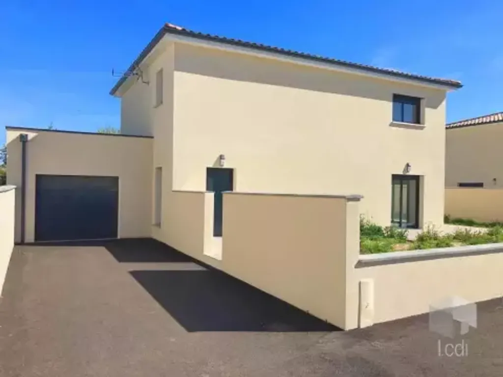 Achat maison à vendre 5 chambres 150 m² - Montélimar