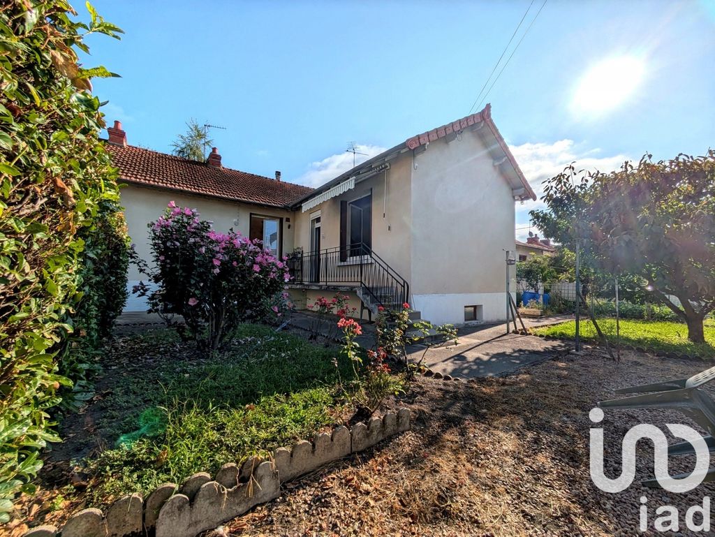 Achat maison à vendre 2 chambres 64 m² - Montluçon