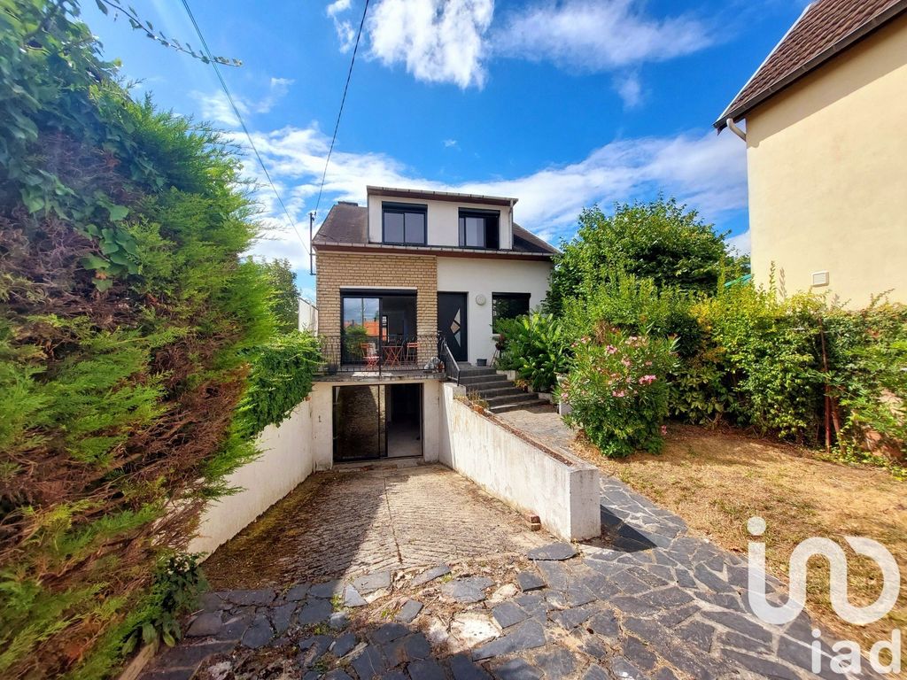 Achat maison à vendre 5 chambres 114 m² - Caen