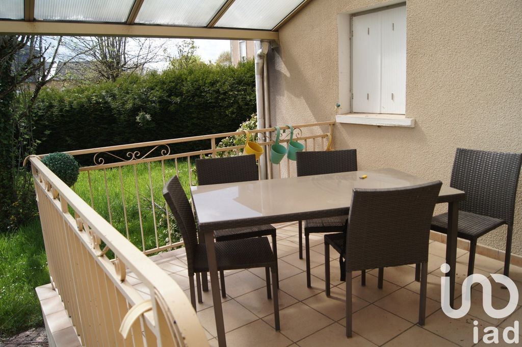 Achat maison à vendre 4 chambres 177 m² - Château-Chinon (Ville)