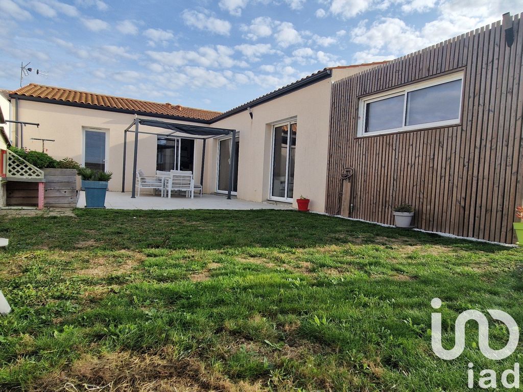 Achat maison à vendre 4 chambres 117 m² - Saint-Ouen-d'Aunis