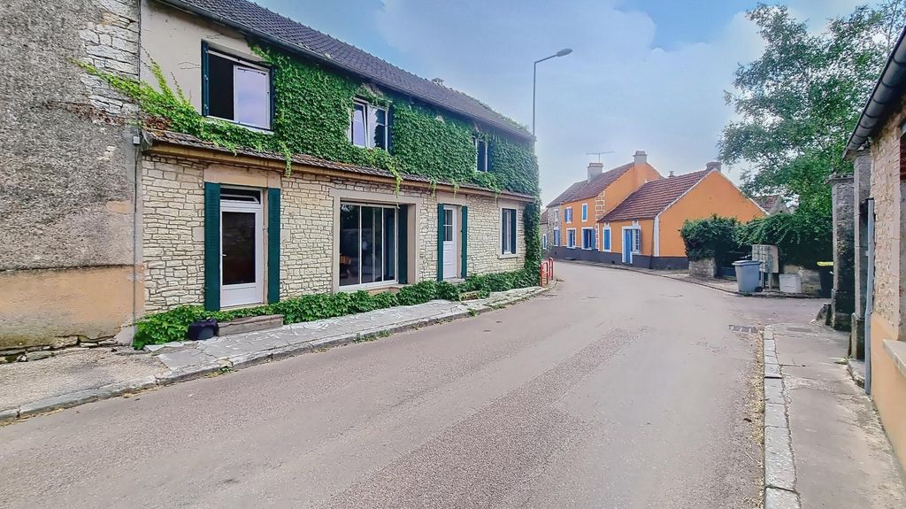 Achat maison à vendre 4 chambres 125 m² - Noyers