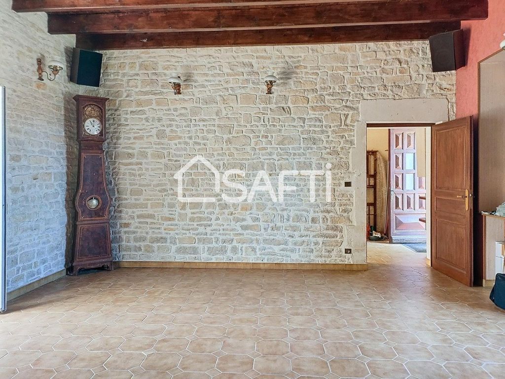 Achat maison à vendre 5 chambres 226 m² - Aiffres