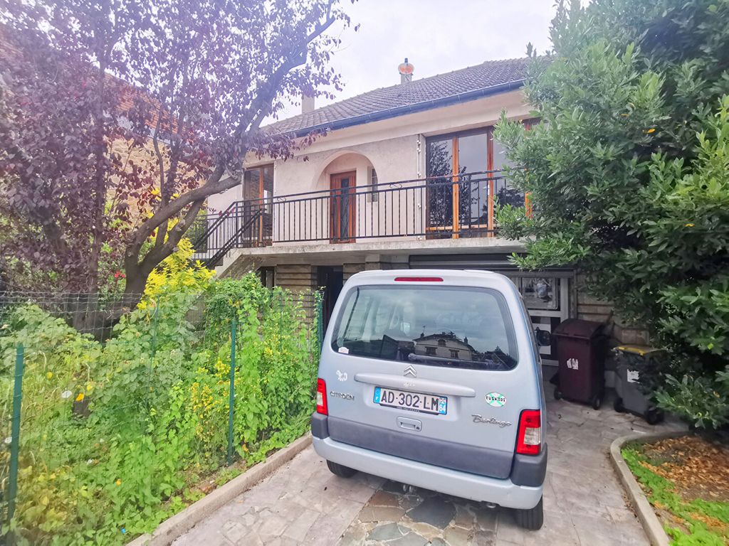 Achat maison à vendre 5 chambres 173 m² - Chelles