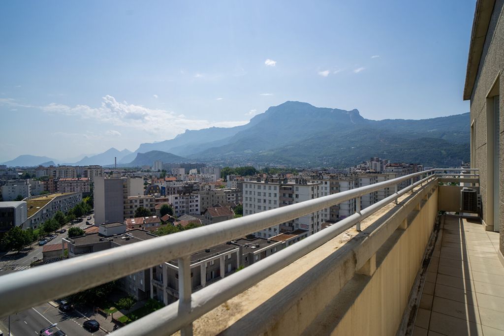 Achat appartement à vendre 3 pièces 96 m² - Grenoble