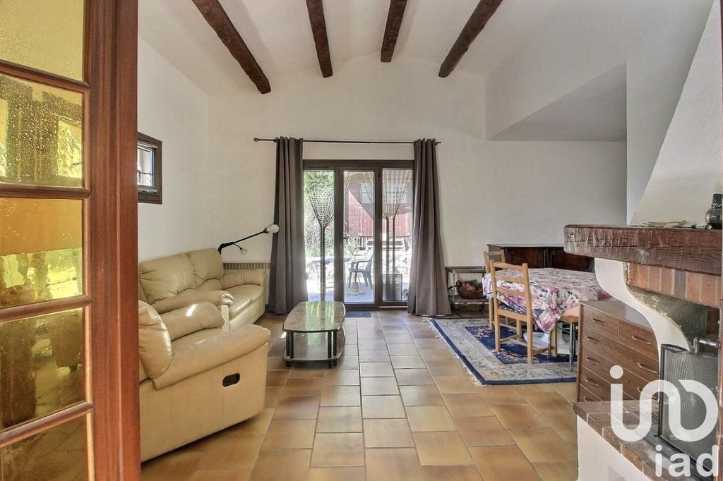 Achat maison à vendre 2 chambres 70 m² - Le Rouret