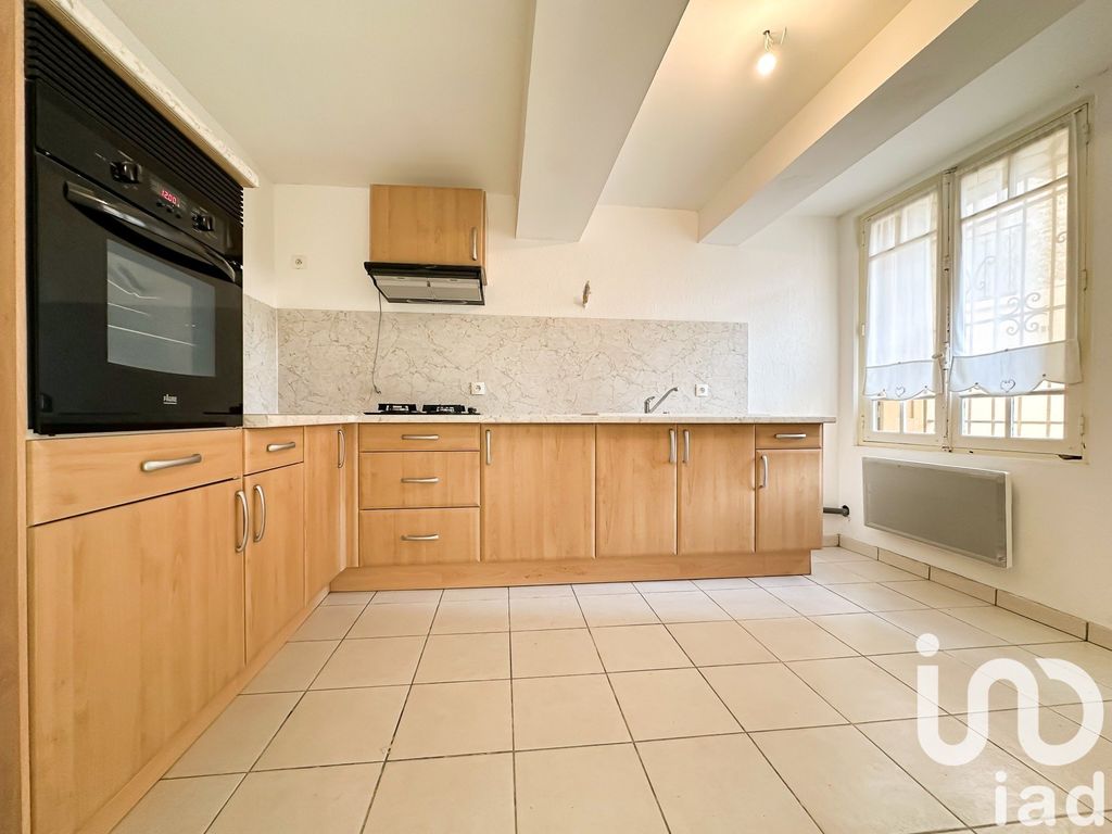 Achat maison à vendre 4 chambres 124 m² - Saint-Estève