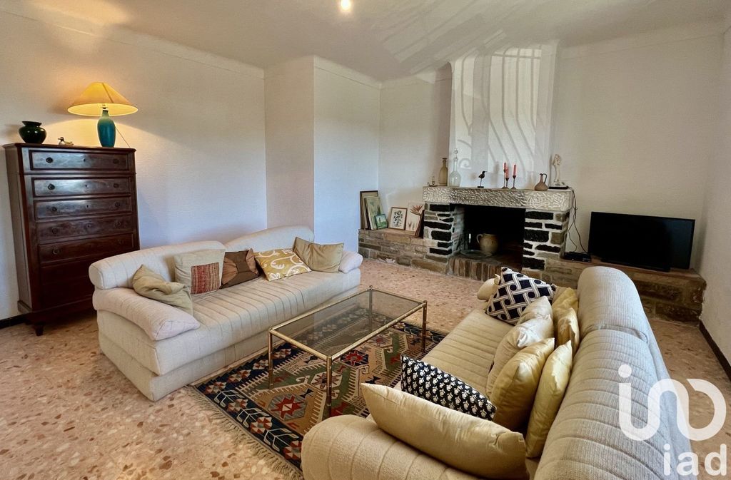 Achat maison à vendre 2 chambres 106 m² - La Garde-Freinet