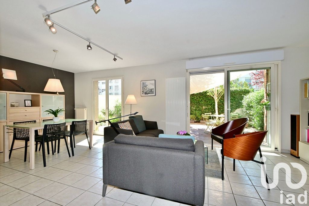 Achat maison à vendre 3 chambres 96 m² - Bron