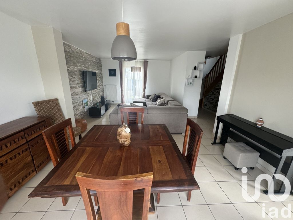 Achat maison à vendre 4 chambres 110 m² - Dammartin-en-Goële