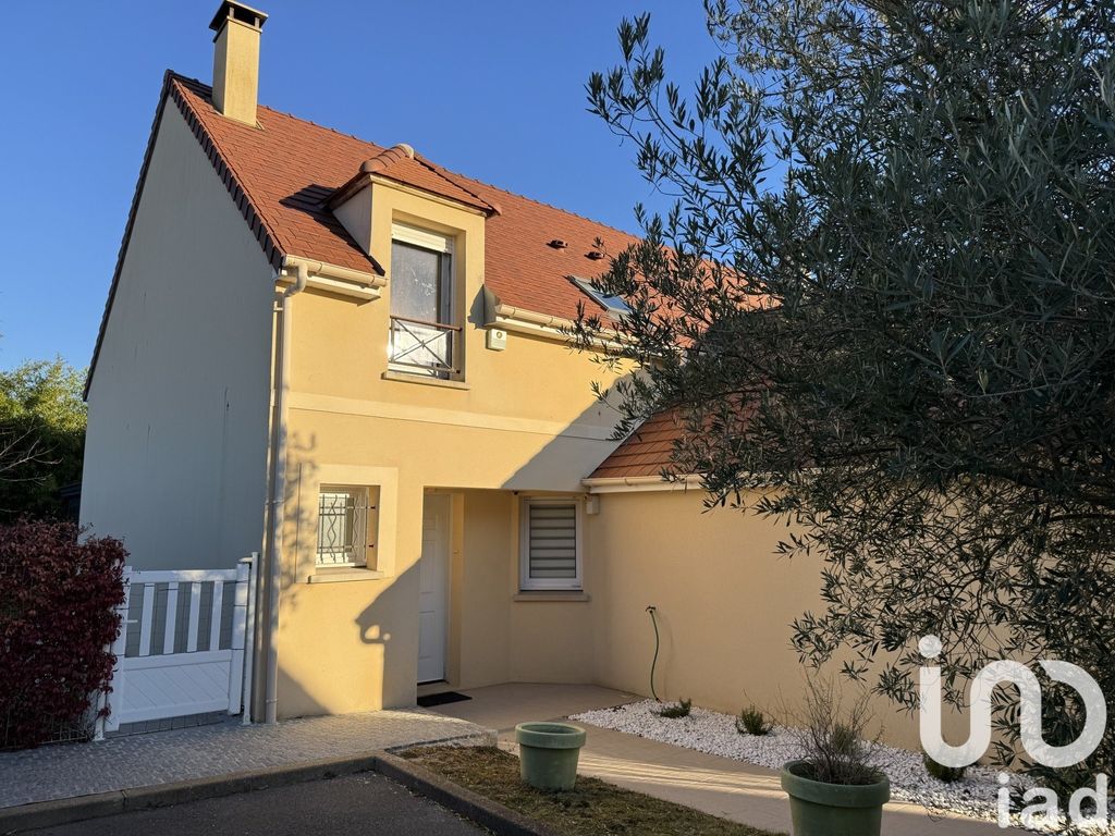 Achat maison à vendre 3 chambres 108 m² - Saint-Fargeau-Ponthierry