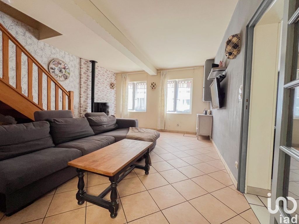 Achat maison à vendre 3 chambres 141 m² - Gournay-en-Bray