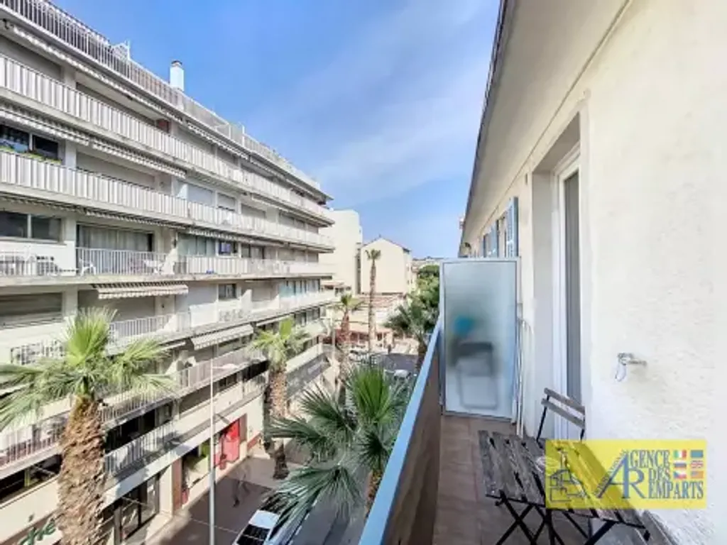 Achat appartement à vendre 2 pièces 32 m² - Antibes