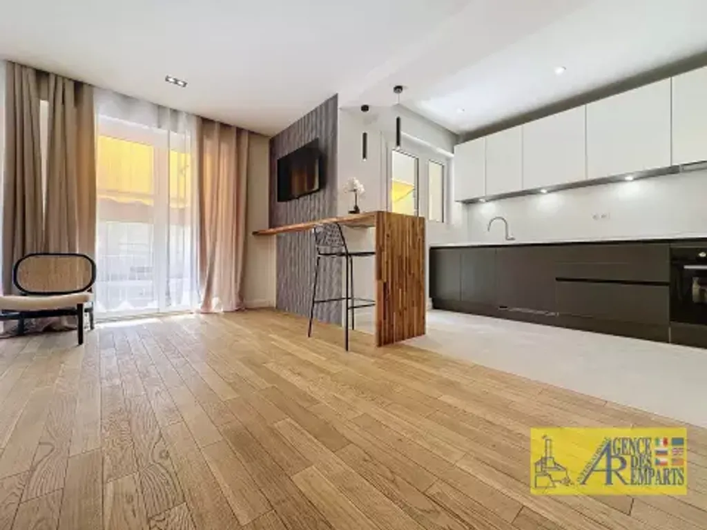 Achat appartement à vendre 3 pièces 84 m² - Antibes